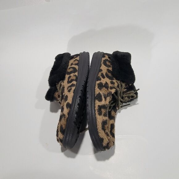 Hey dude Womens Ankle boots animal Prints Sz 8 - Picture 9 of 9